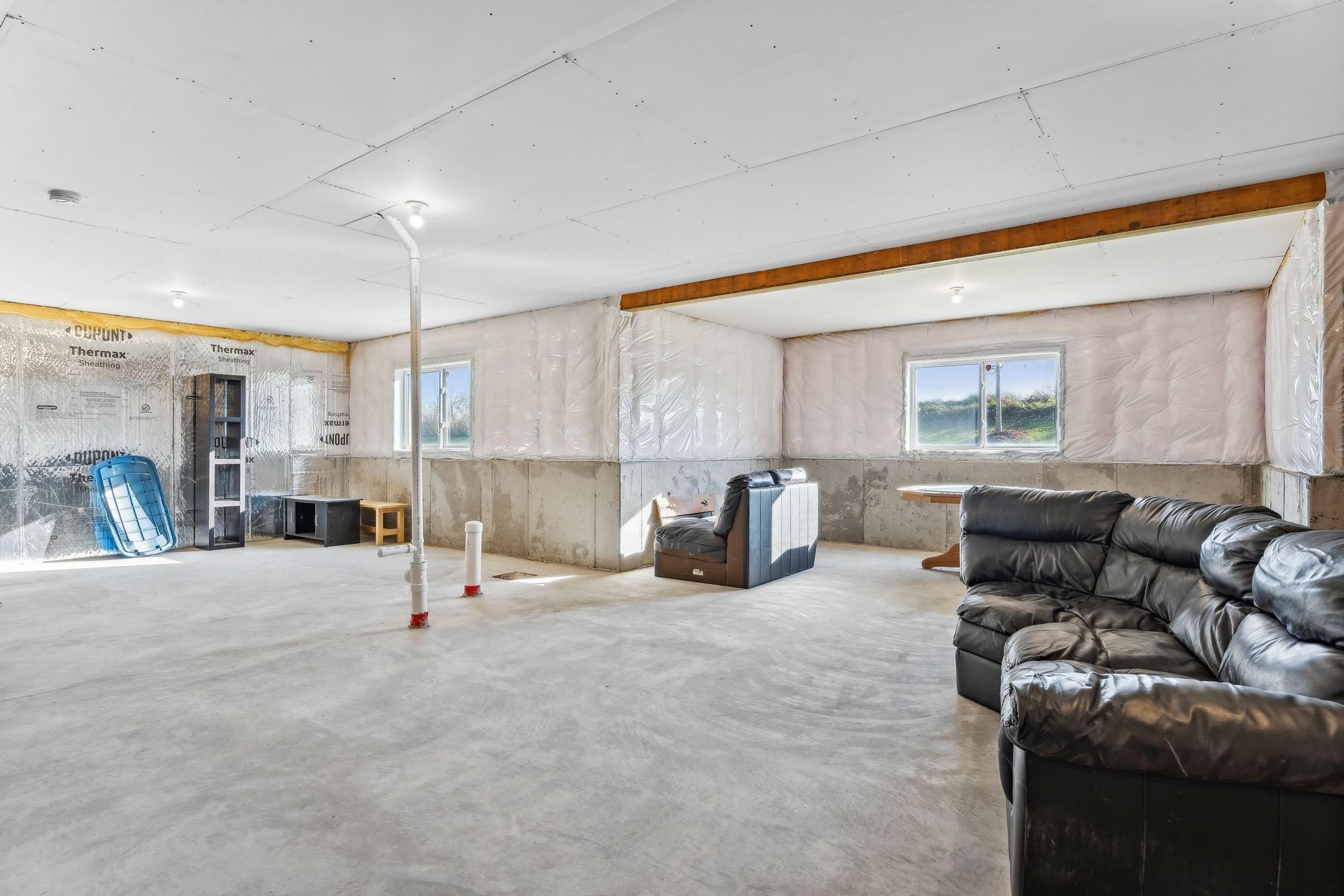 9925 Lower 8th Street N