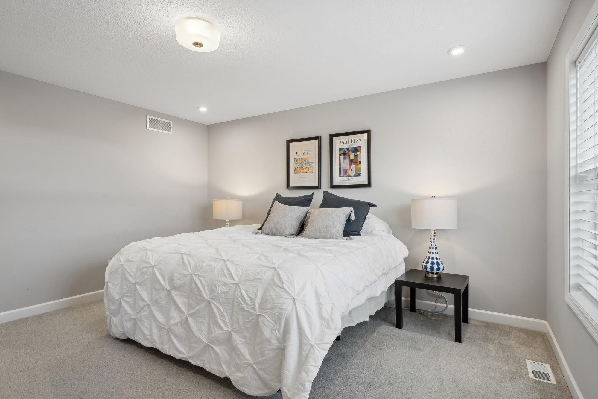 9925 Lower 8th Street N