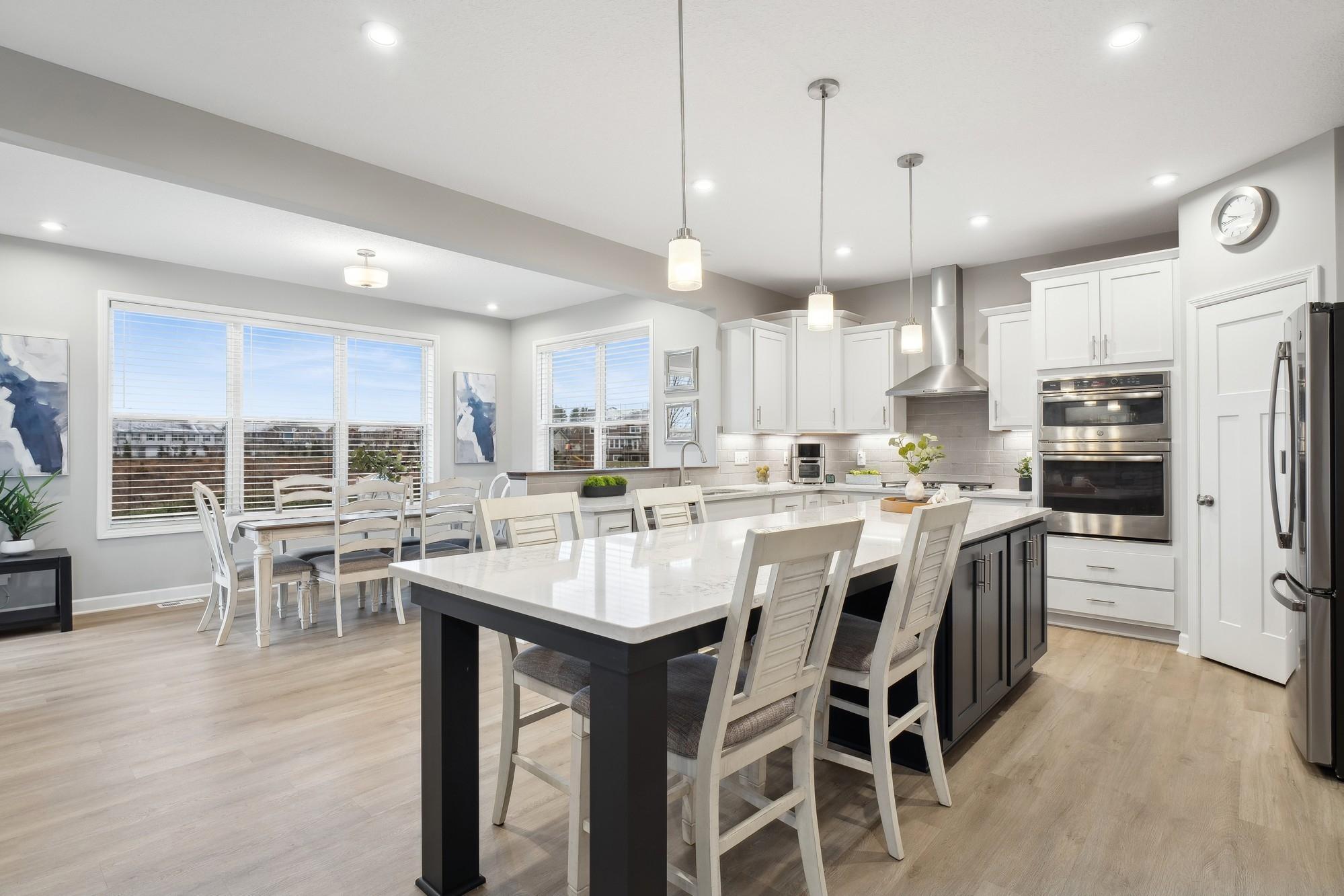 9925 Lower 8th Street N