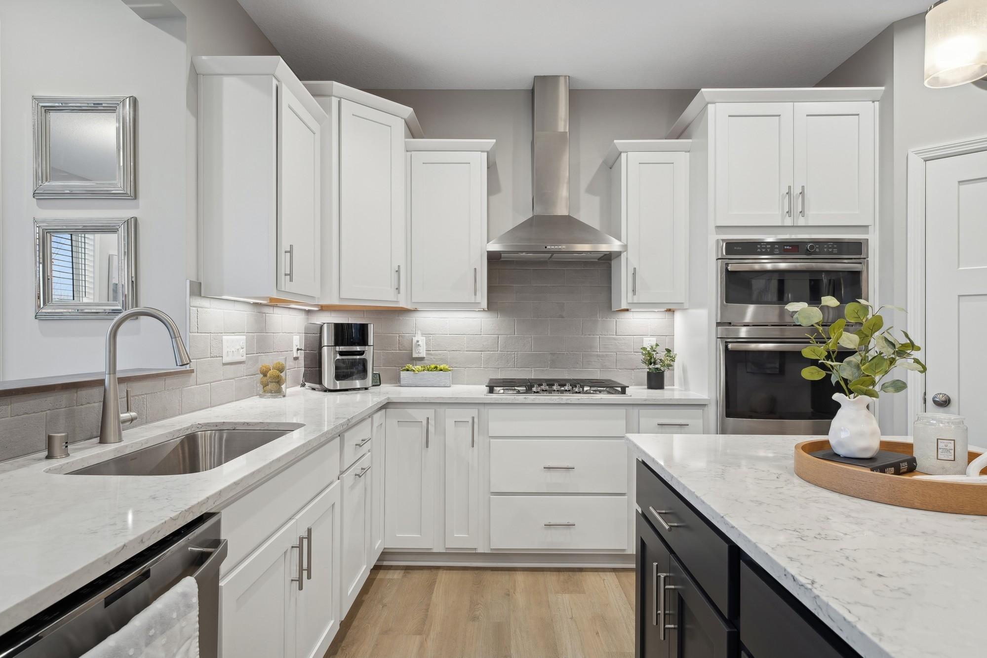 9925 Lower 8th Street N