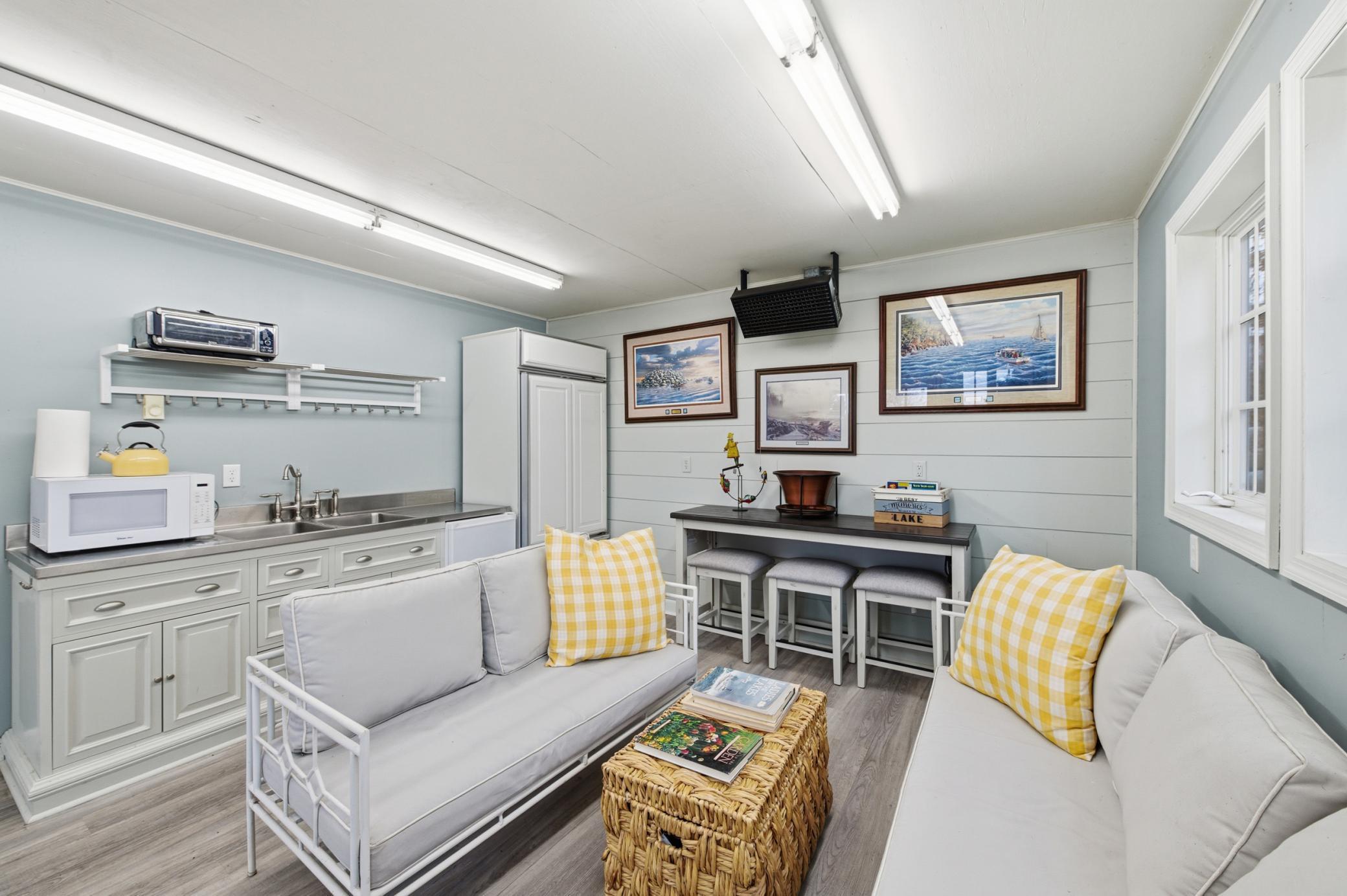 13001 Twilight Roads