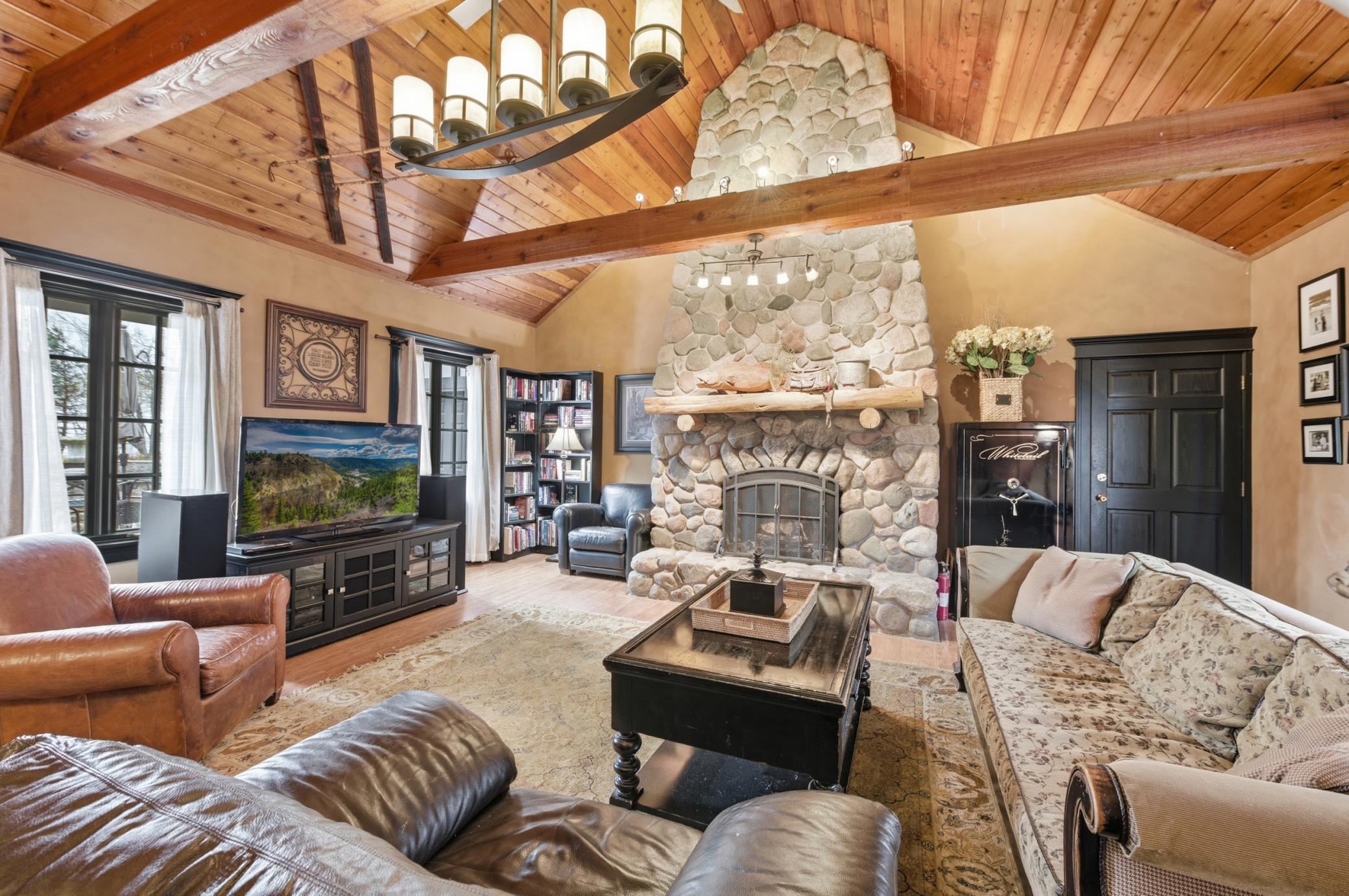 13001 Twilight Roads