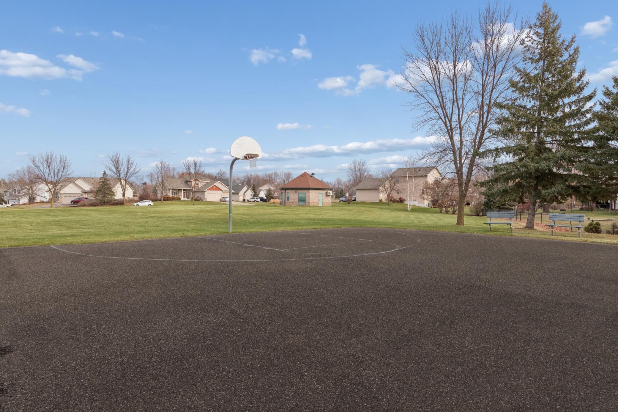 11876 N Meadow Curve