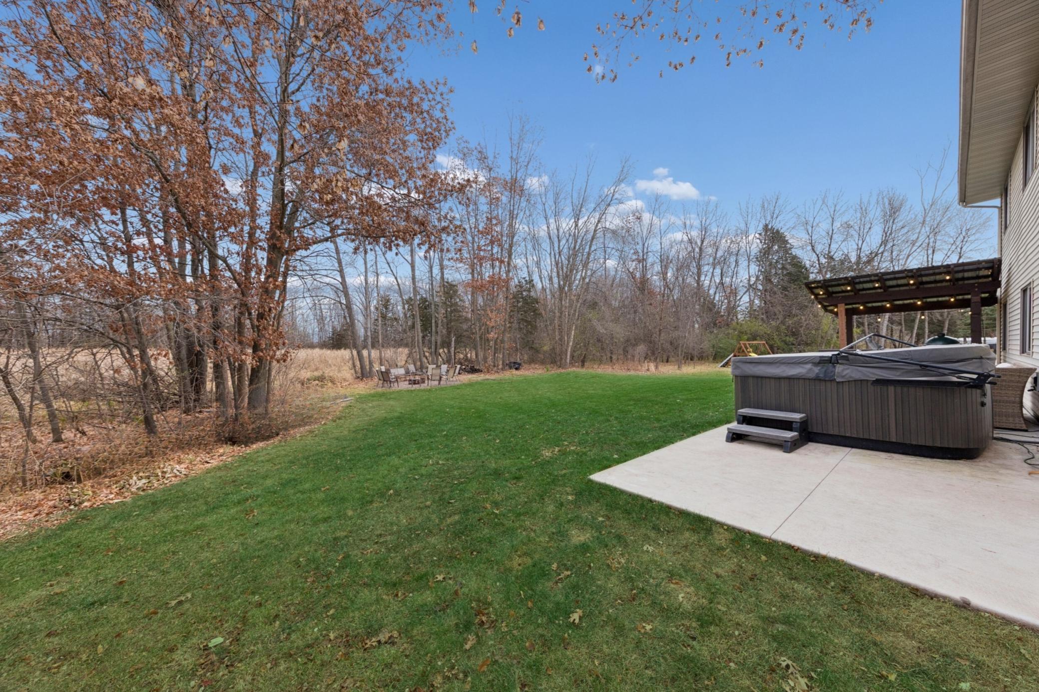 11876 N Meadow Curve