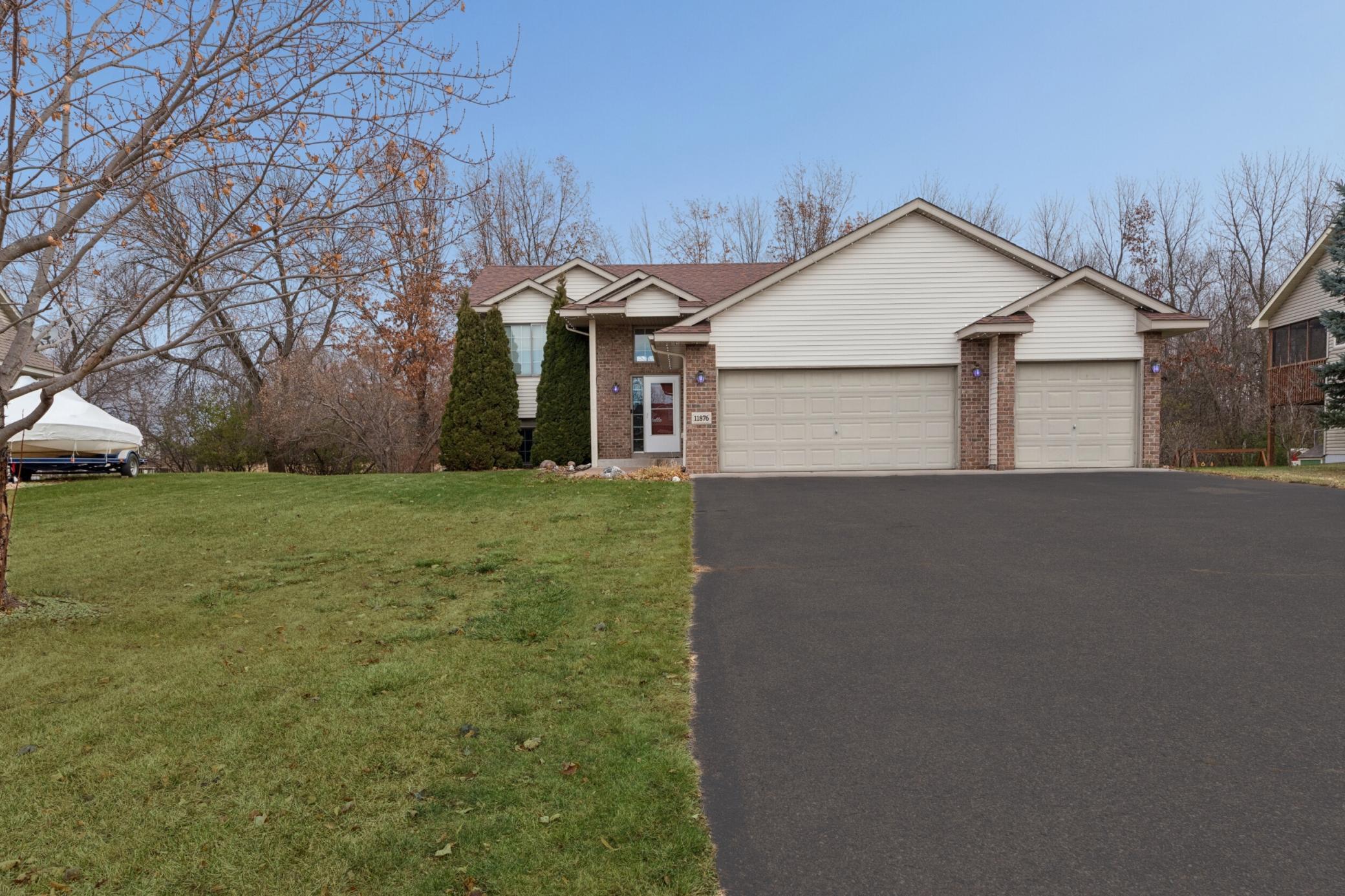 11876 N Meadow Curve