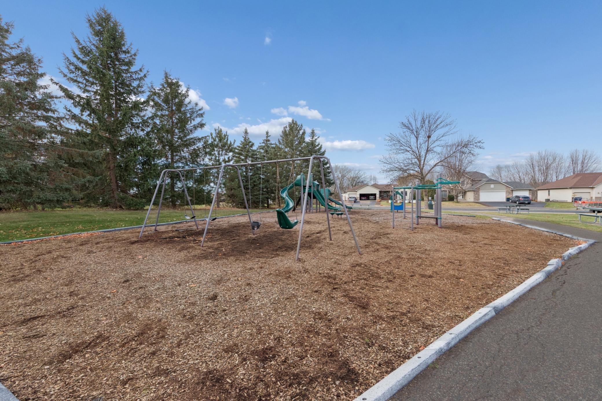 11876 N Meadow Curve