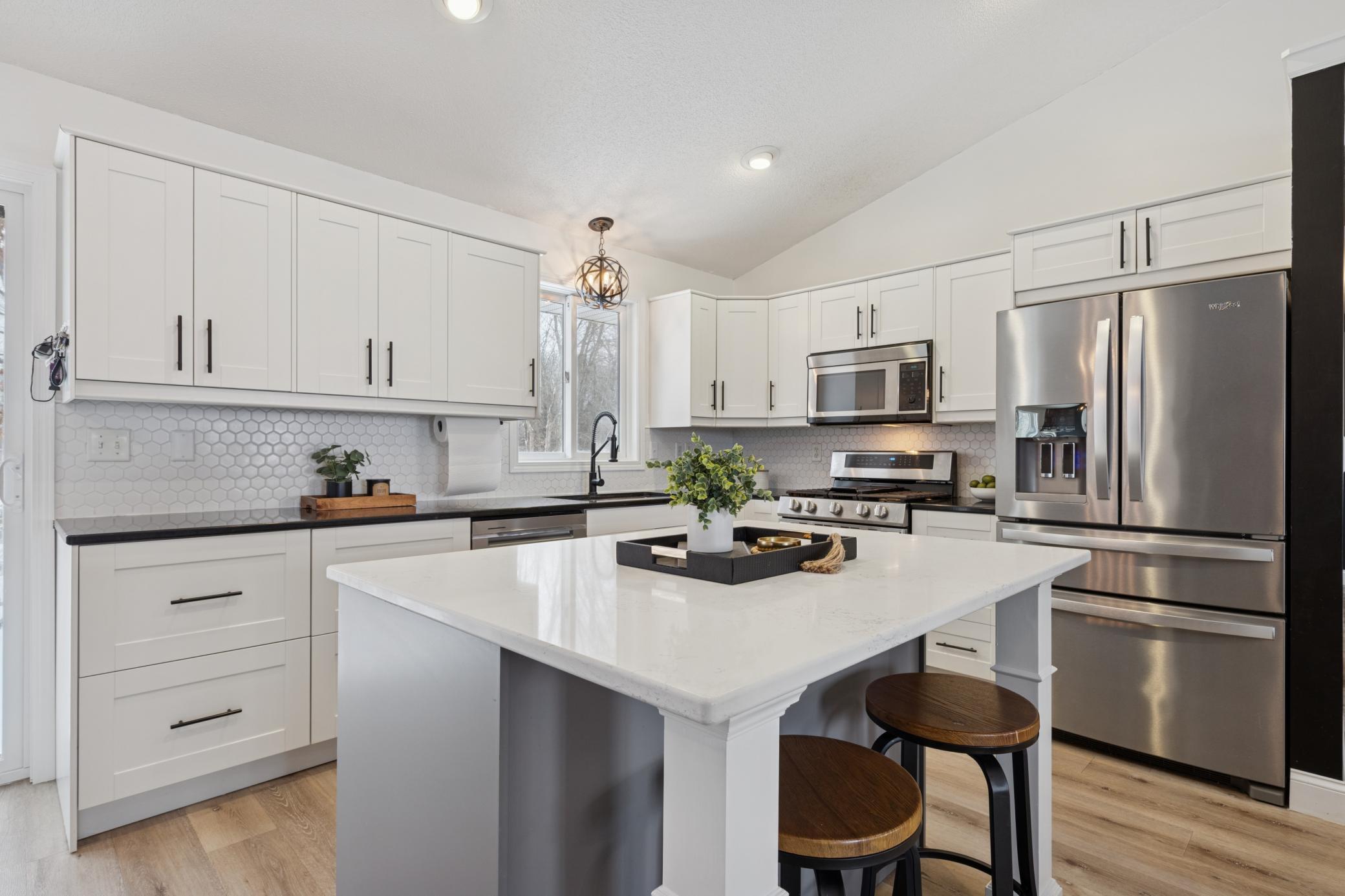 11876 N Meadow Curve