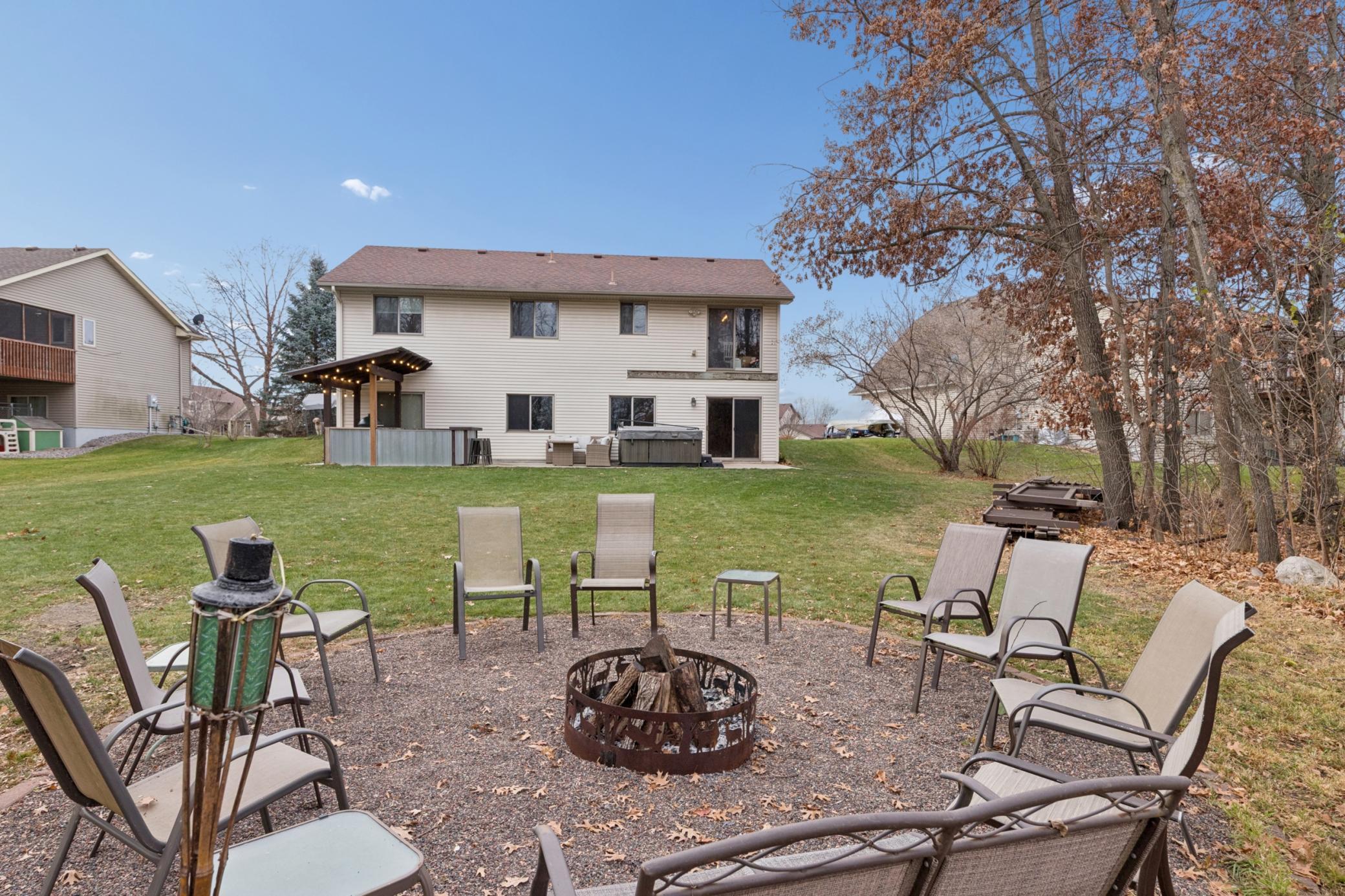 11876 N Meadow Curve