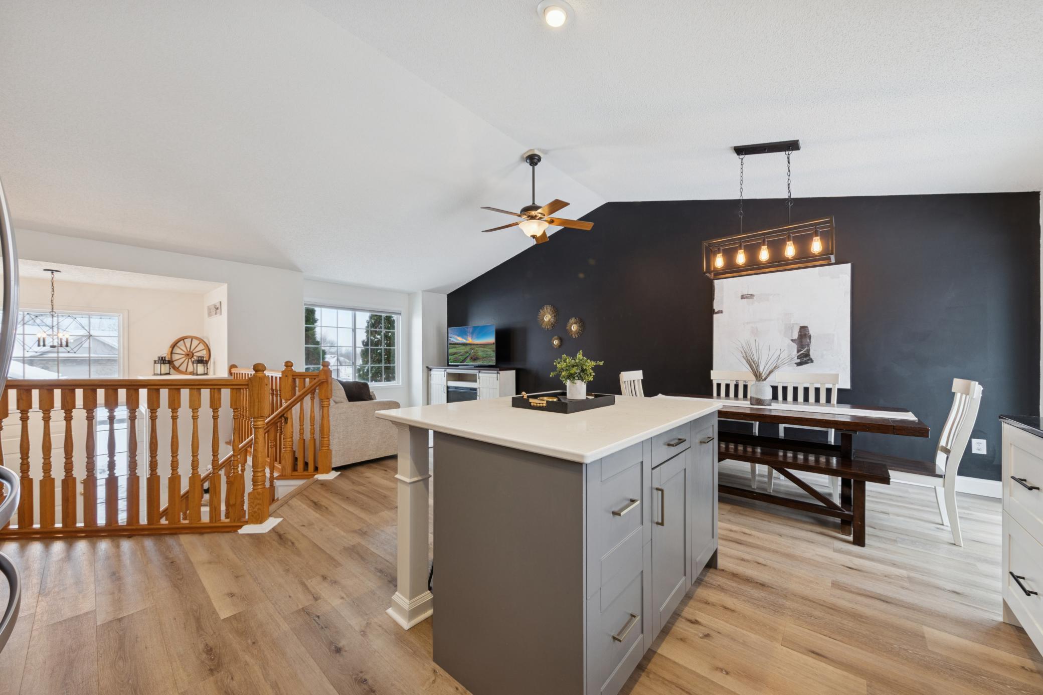 11876 N Meadow Curve