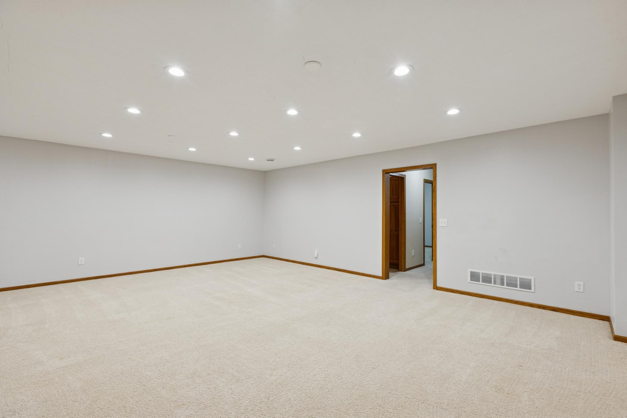 747 Park Brook Road NW