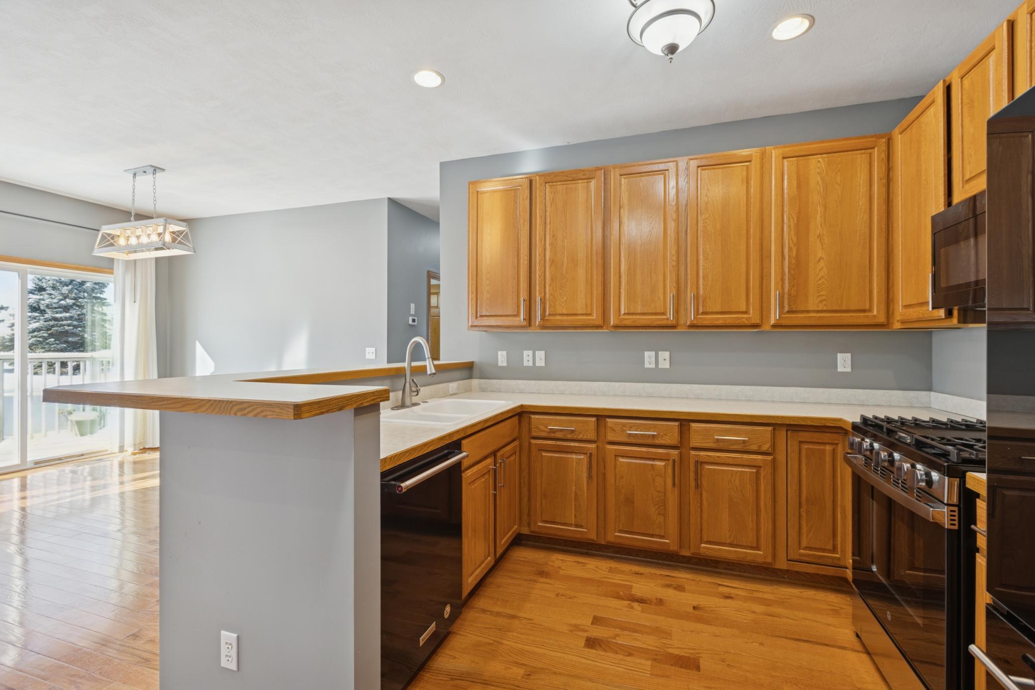 747 Park Brook Road NW