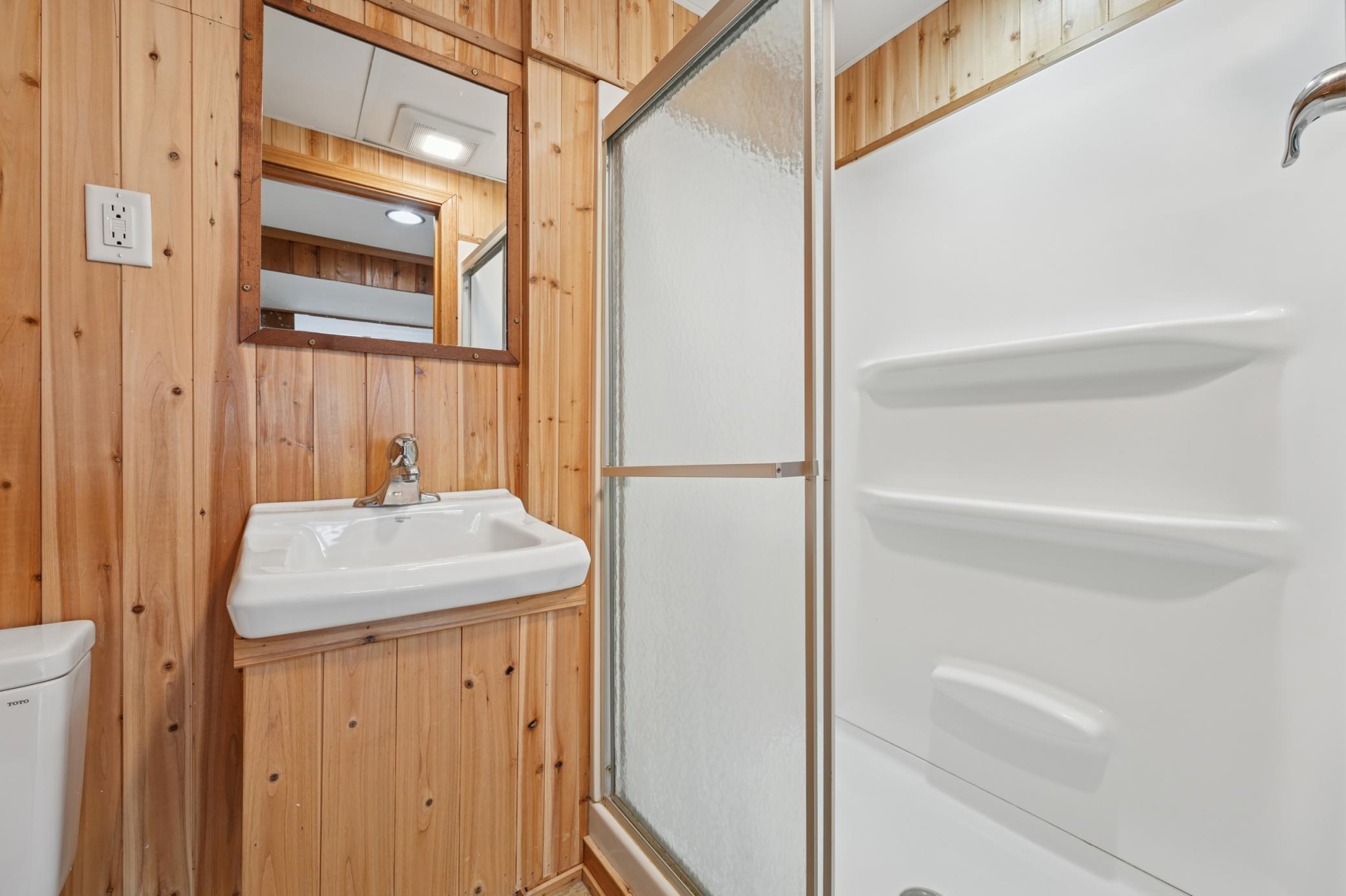 2120 Aquila Avenue N