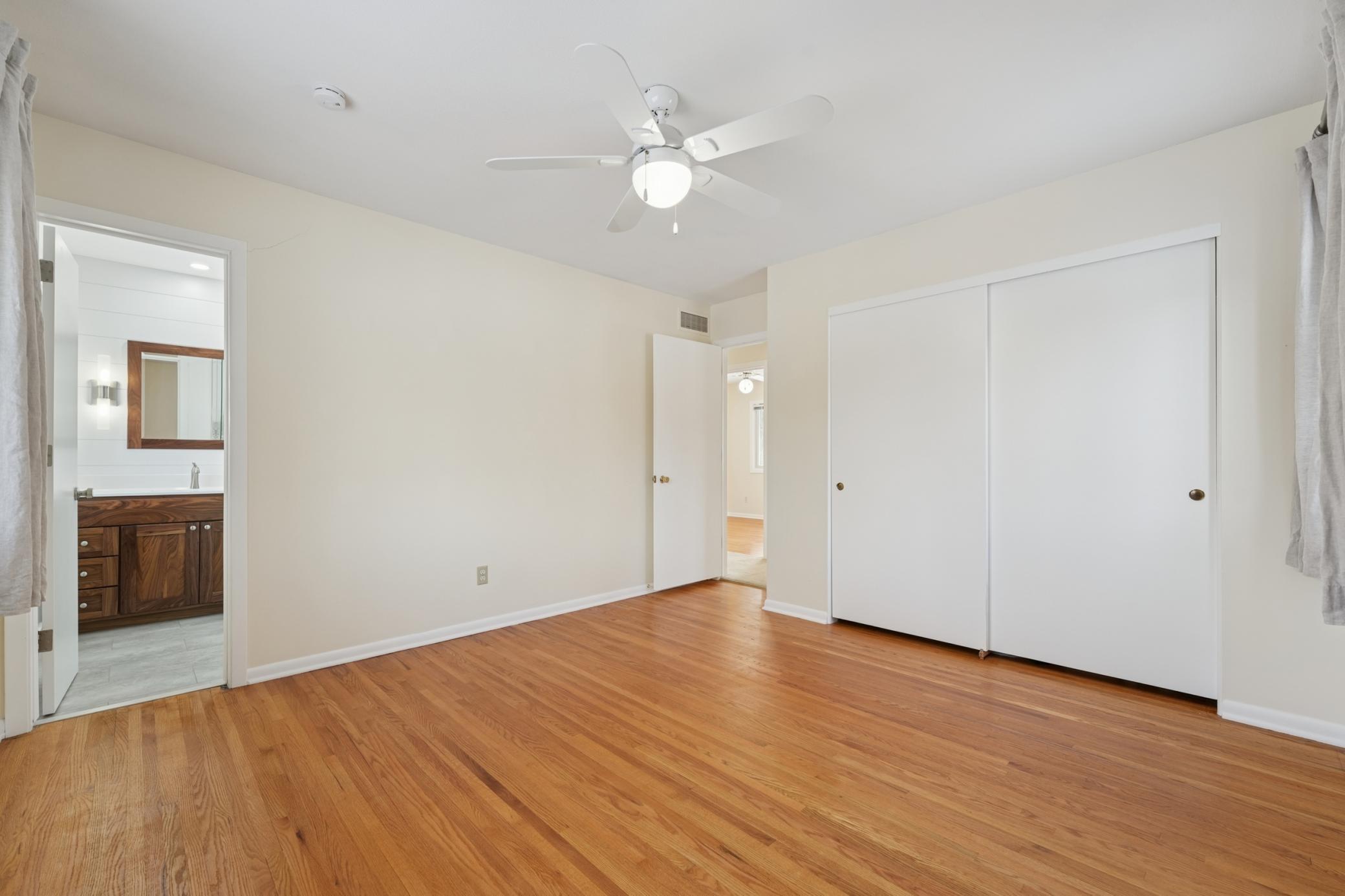 2120 Aquila Avenue N