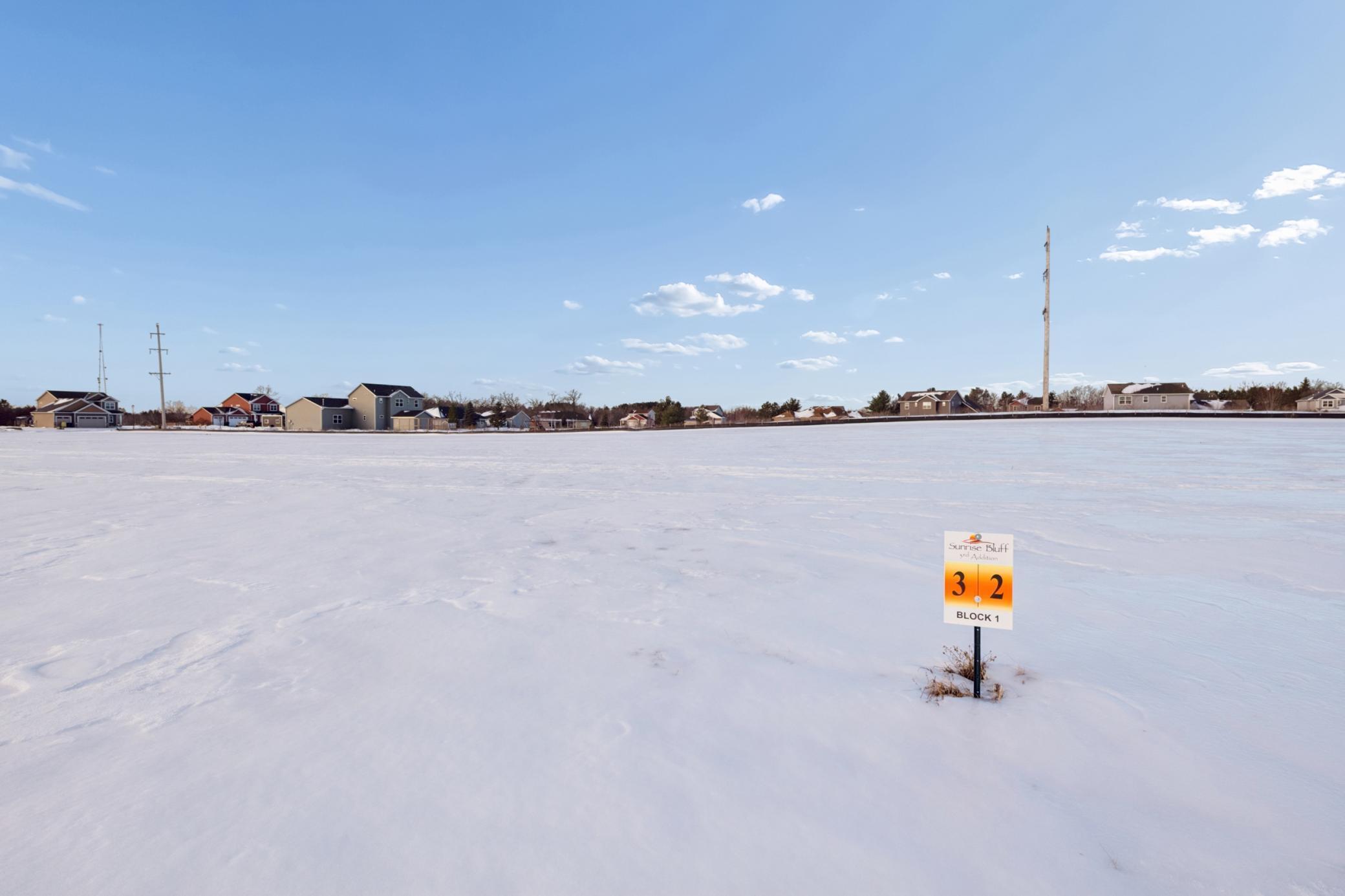 39060 Everton Avenue