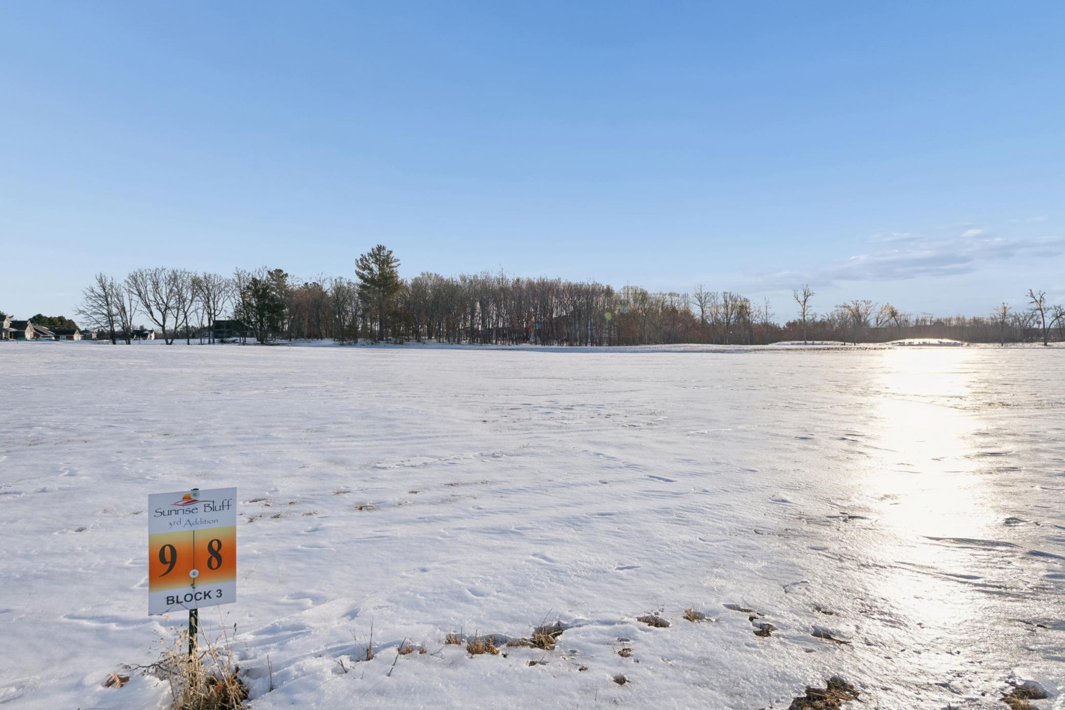 39033 Everton Avenue