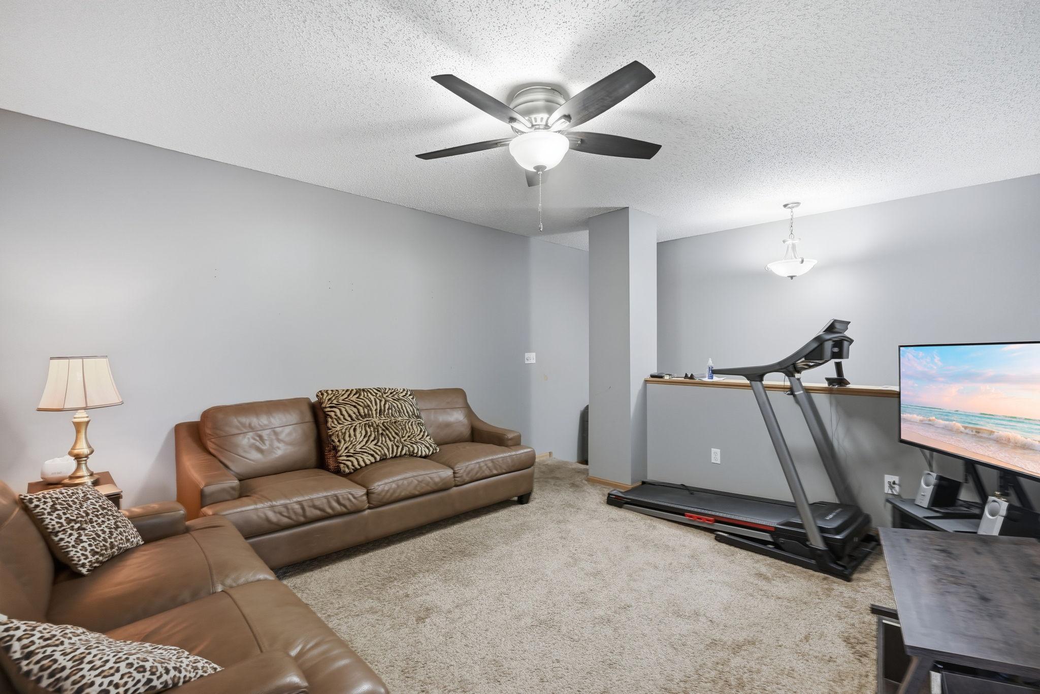 15459 Iodine Ridge NW