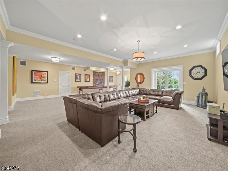 72 Wisteria Way
