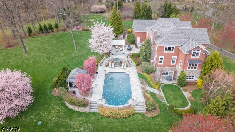 72 Wisteria Way