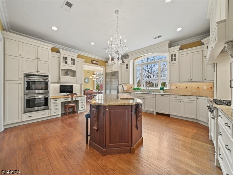 72 Wisteria Way