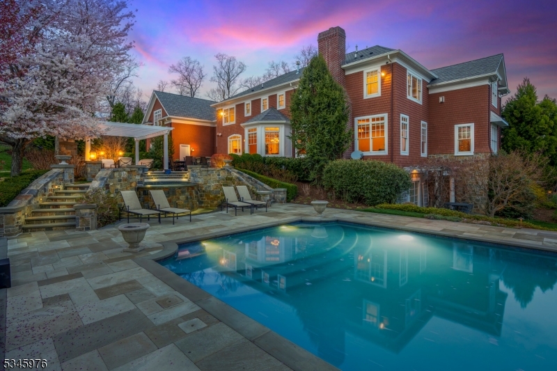 72 Wisteria Way
