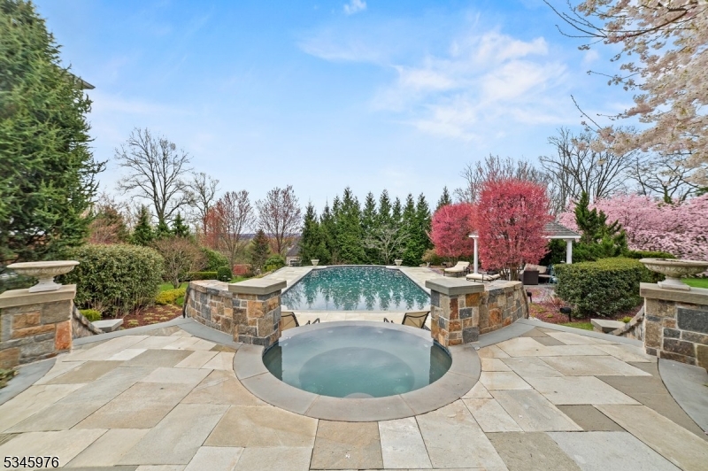 72 Wisteria Way