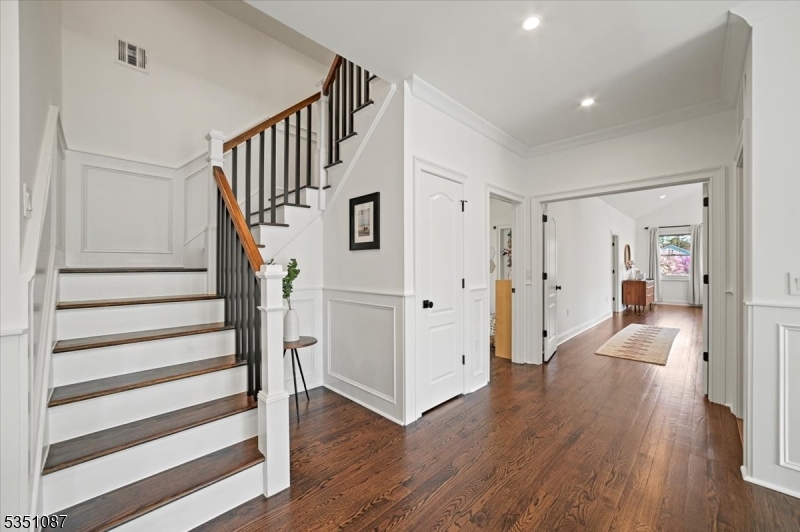 682 Plainfield Ave