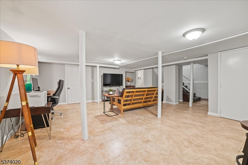 101 Midland Blvd
