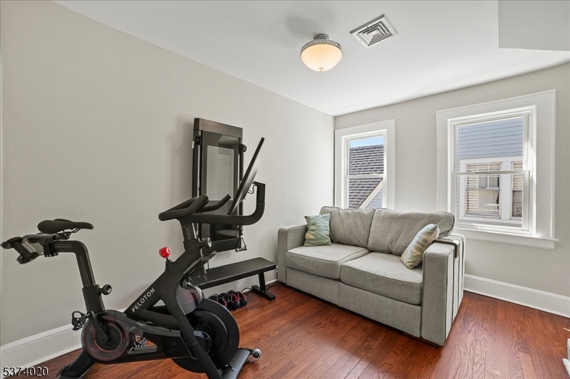 101 Midland Blvd