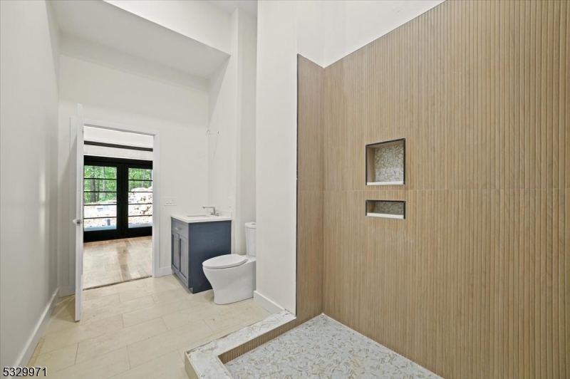 136-2 Mount Harmony Rd