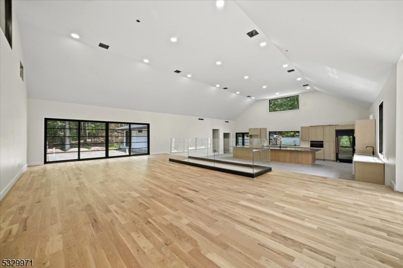 136-2 Mount Harmony Rd