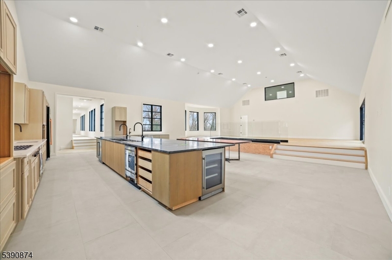 136-2 Mount Harmony Rd