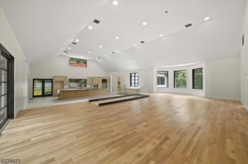 136-2 Mount Harmony Rd