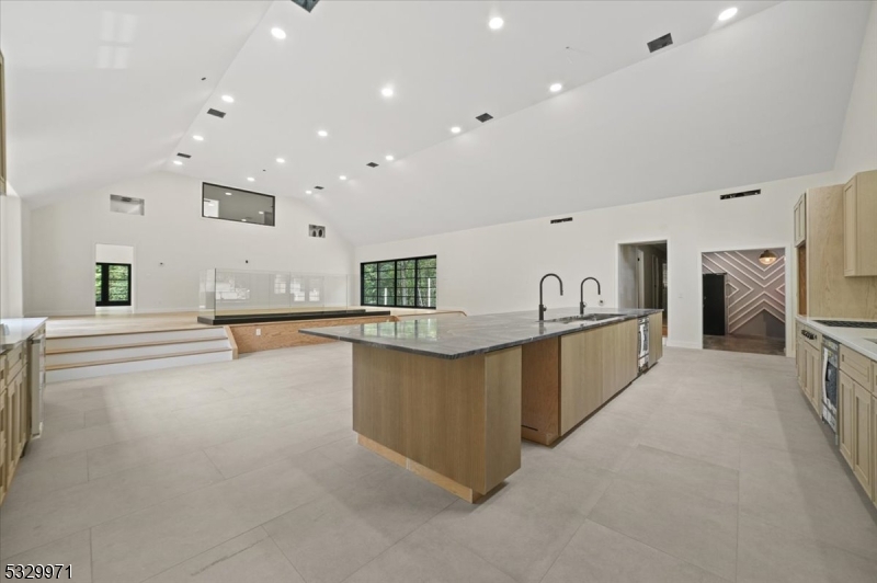 136-2 Mount Harmony Rd