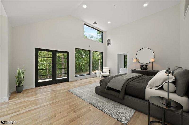 136-2 Mount Harmony Rd