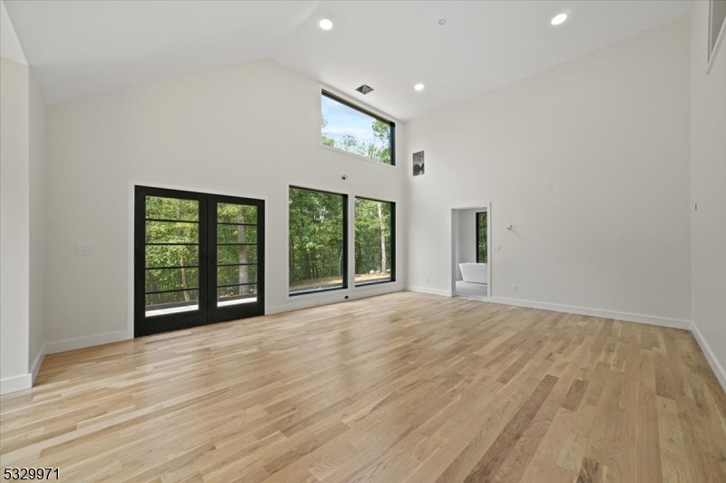 136-2 Mount Harmony Rd