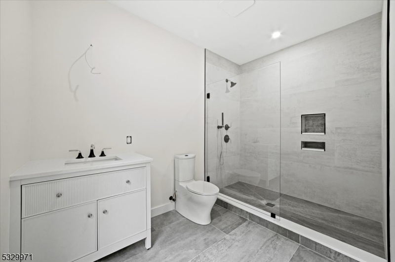 136-2 Mount Harmony Rd