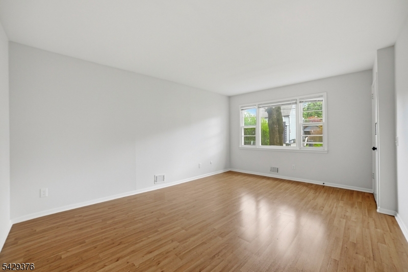 59 Bernards Ave Unit A A