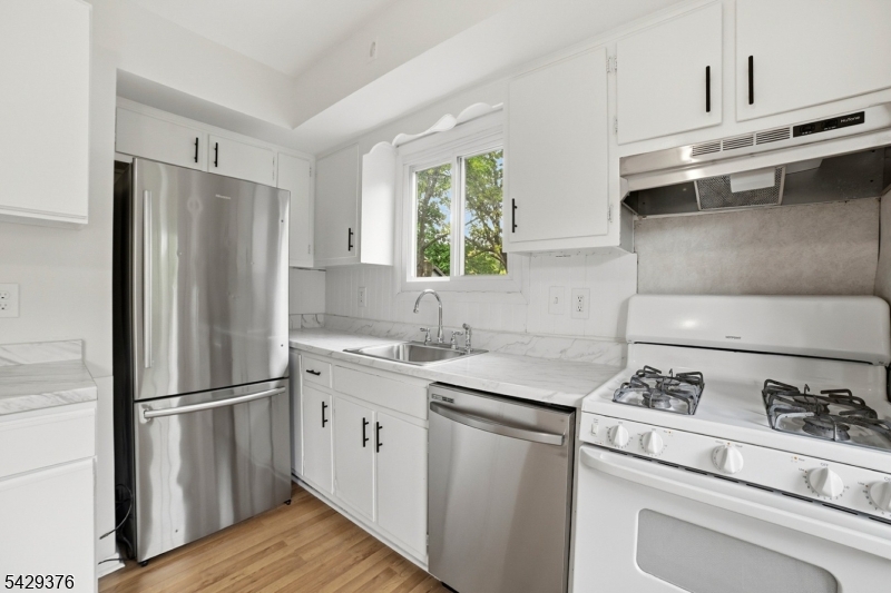 59 Bernards Ave Unit A A
