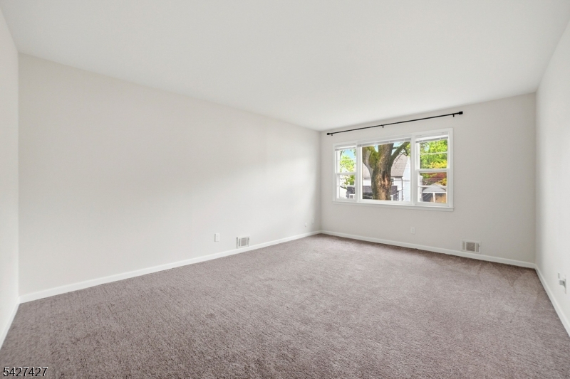 59 Bernards Ave Unit B B