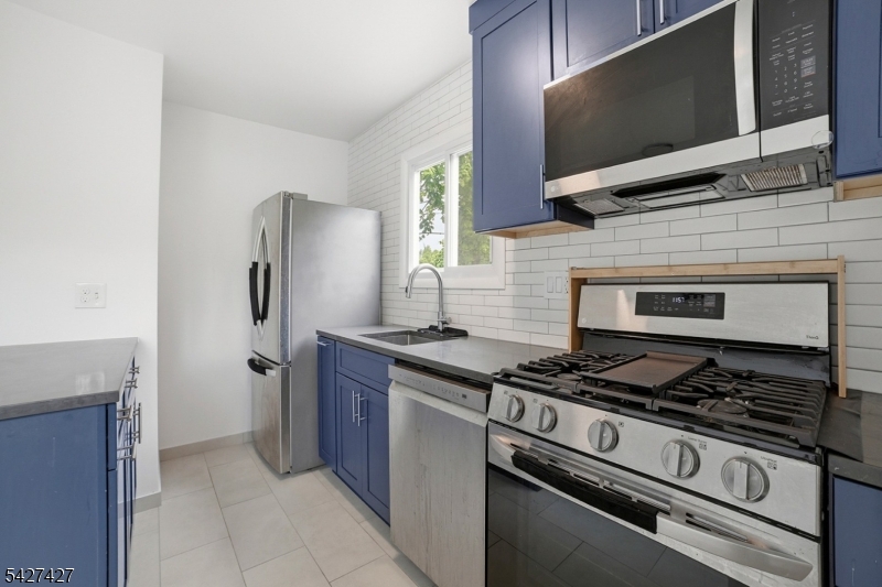 59 Bernards Ave Unit B B