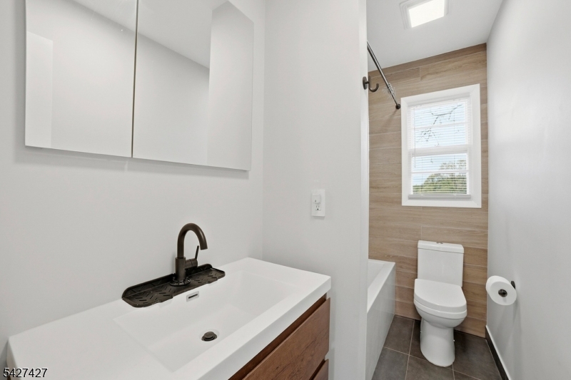 59 Bernards Ave Unit B B