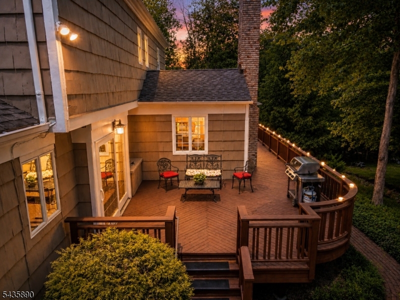 52 Hampton Rd