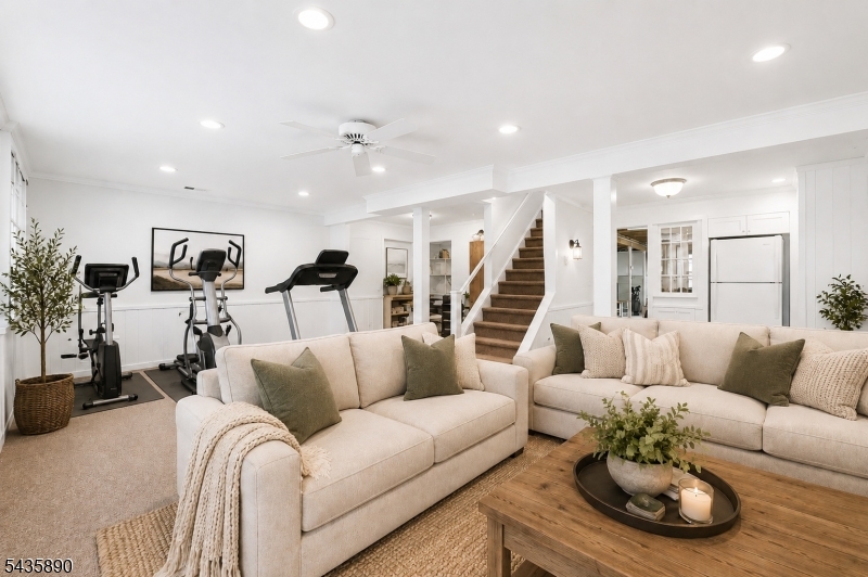 52 Hampton Rd