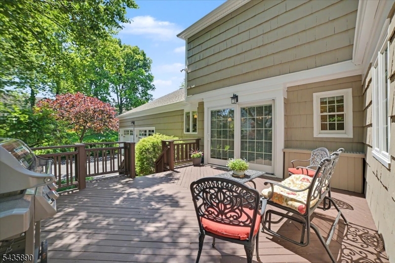 52 Hampton Rd