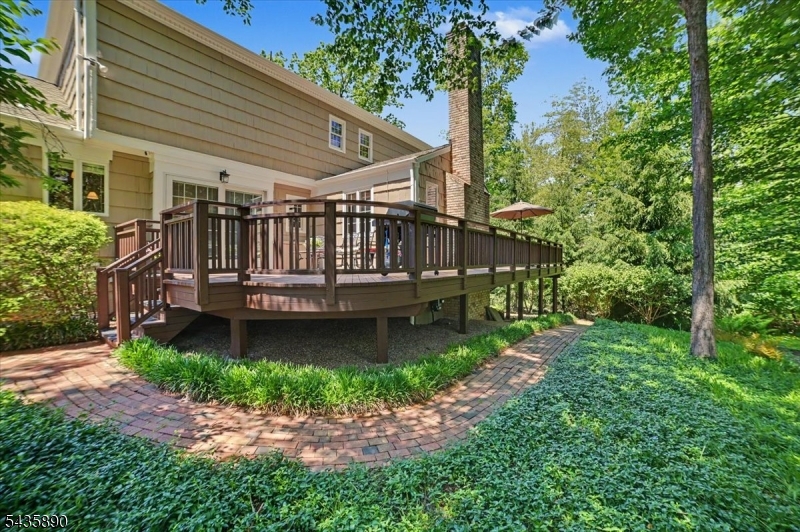 52 Hampton Rd