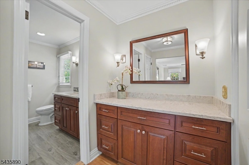 52 Hampton Rd