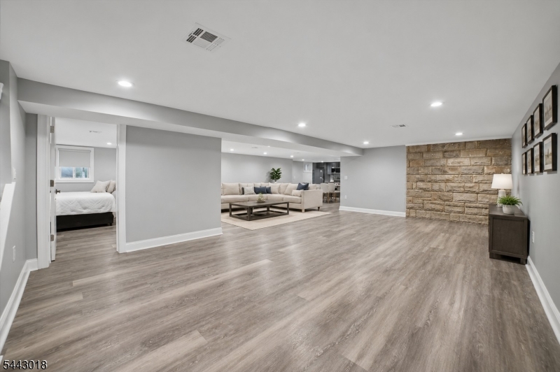 1459 Dunn Pkwy