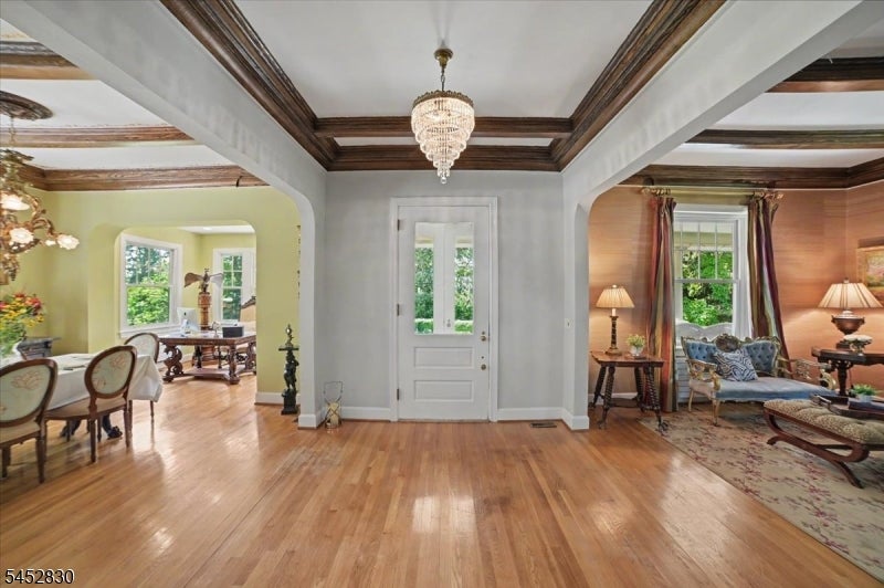 44 Manor Dr