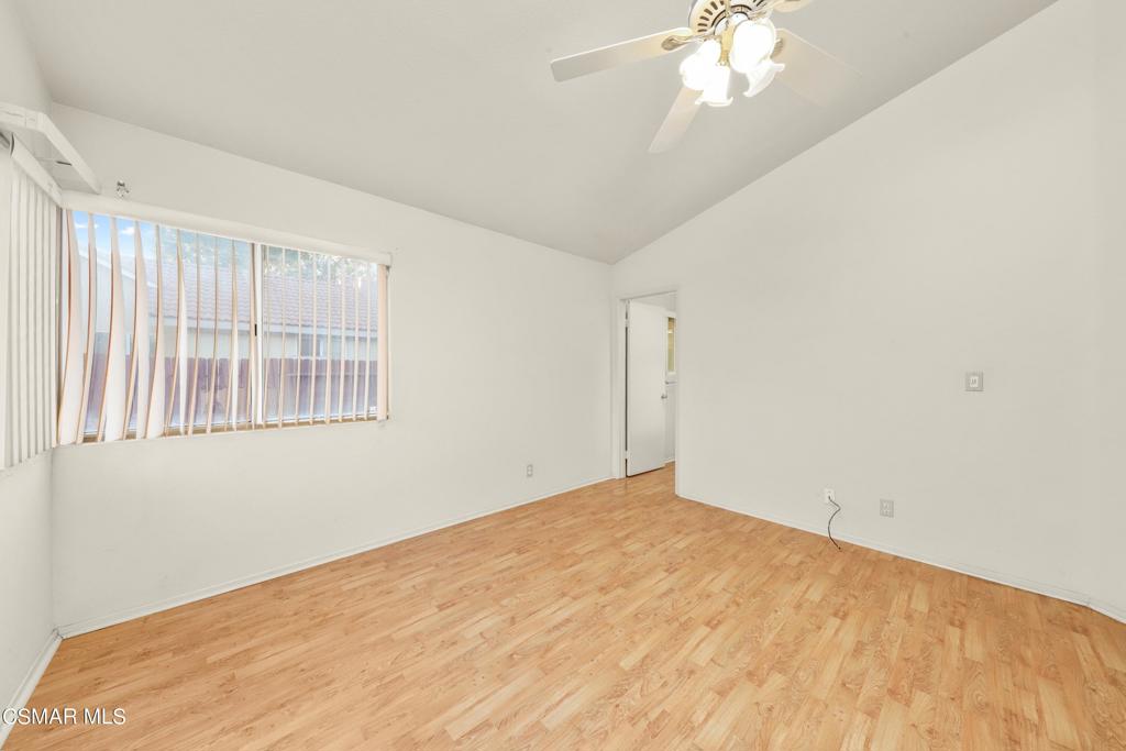 44257 37th Street W
