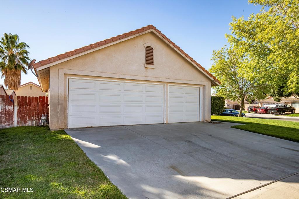 44257 37th Street W